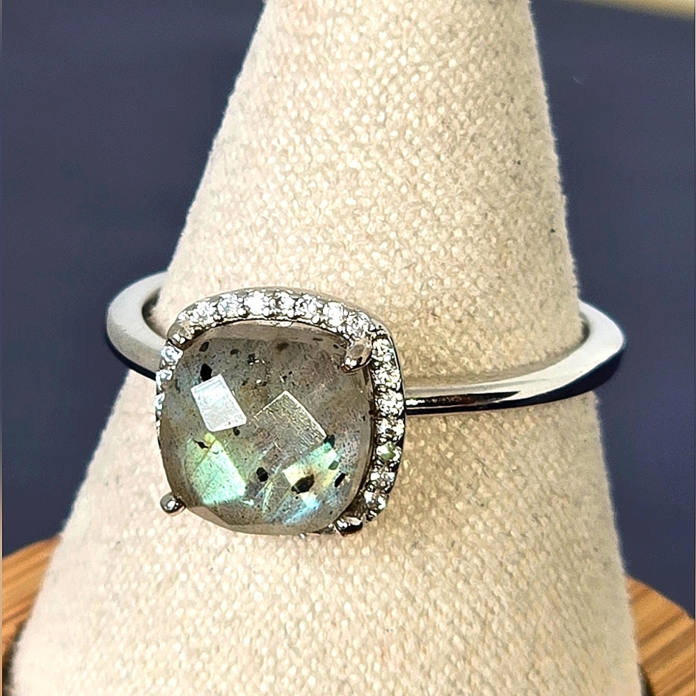 925 Sterling Silver Ring Sz with Natural Cusion-Cut Labradorite & CZ
